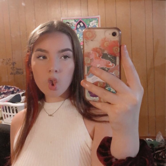 Meet your Posher, Cassie - Picture 1 of 1